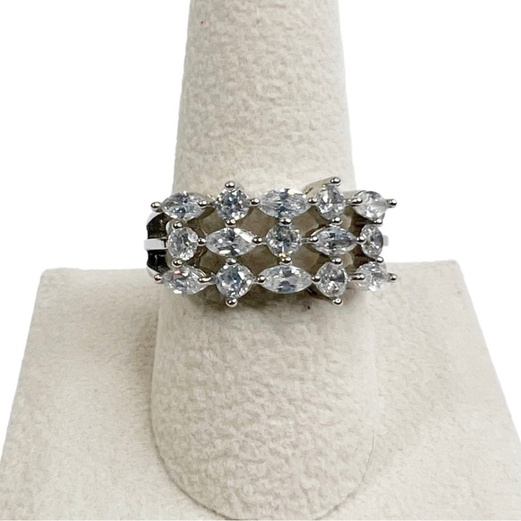 White/Clear Marquise & Round Cut Rhinestone Triple Split Shank Ring - Picture 2 of 9